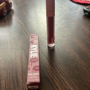 Kylie Jenner lip blush in bikini bod #313